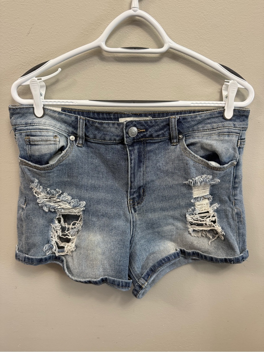 🔥2 for $10🔥 Almost Famous Light Blue Distressed Denim Shorts Womens Size 13